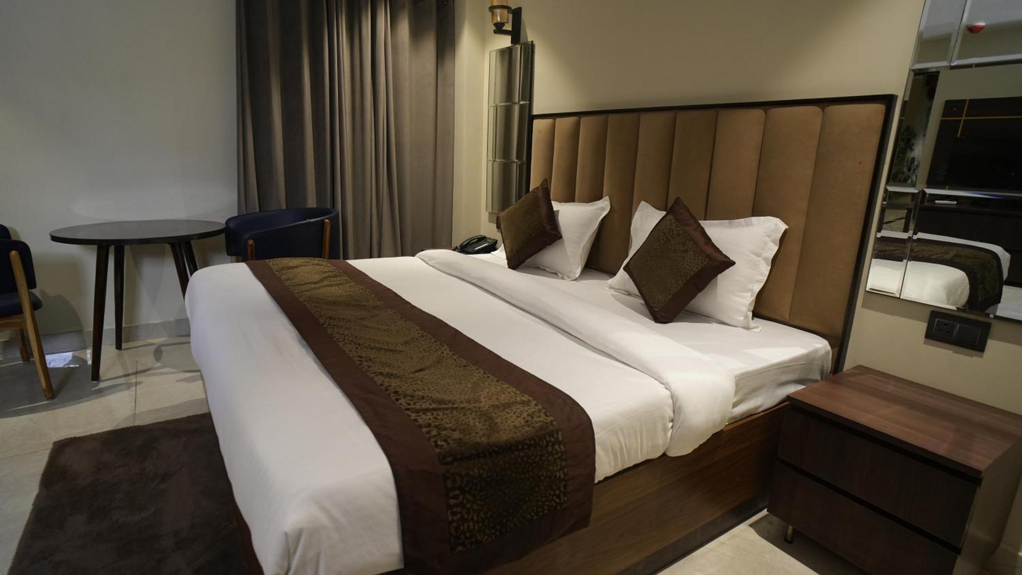 Hotel Lords Valley Rishīkesh Dış mekan fotoğraf